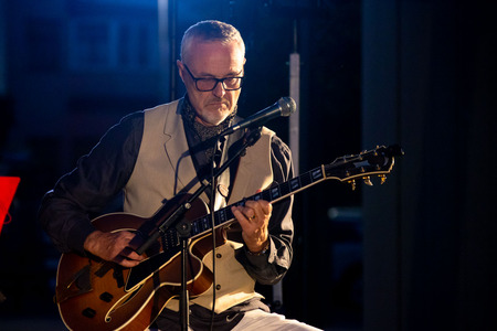 Lori Williams & Band 17.7 (21)